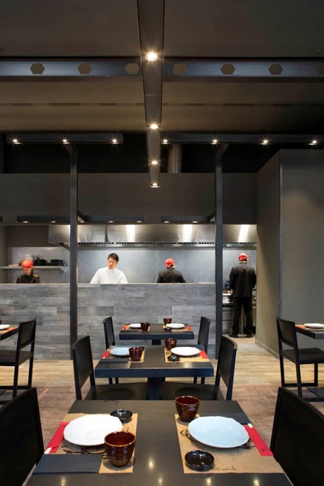 Umo Japanese Restaurant by Estudi Josep  5