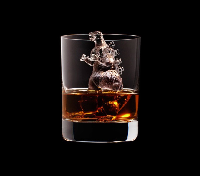 3D Ice Cubs in Whisky Glass_9
