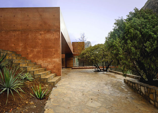 A House in The Mexican Landscape 5