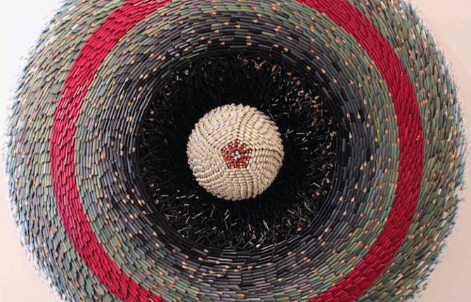 Amazing Sculptures Made of Pencils