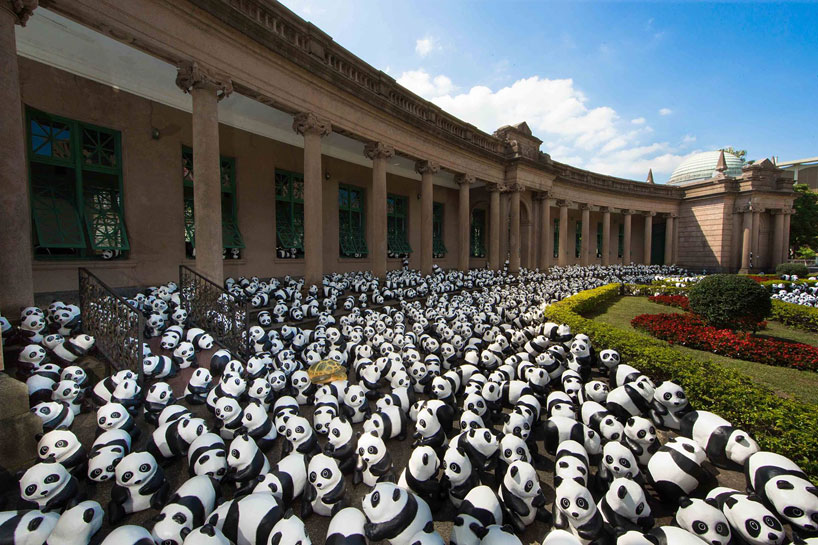 Papier-mache Pandas in Hong Kong10