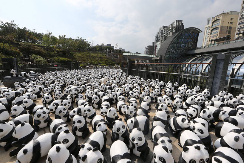 Papier-mache Pandas in Hong Kong7