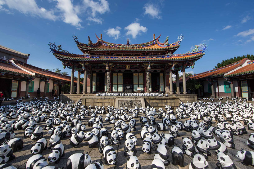 Papier-mache Pandas in Hong Kong8