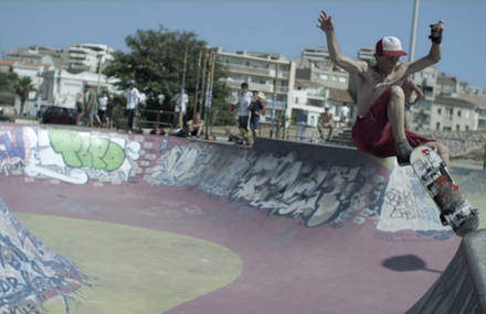OM + SEEN : clip musical de marque