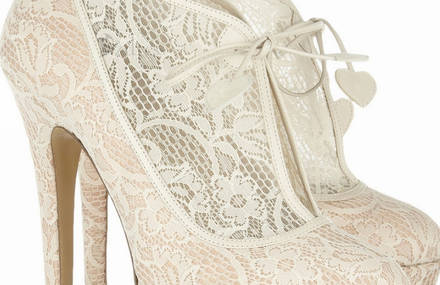 Stylish selection would exhibit a woman’s independance, class and mordern fashion