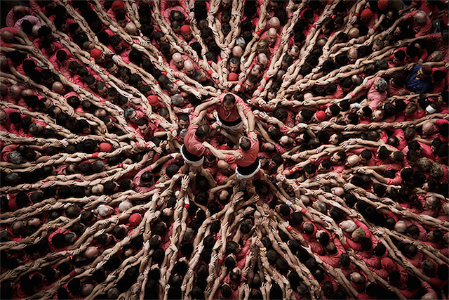 Human Towers Aerial Photos by David Oliete 3