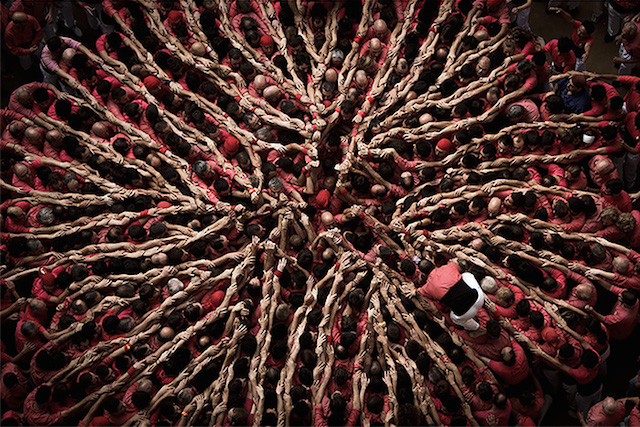 Human Towers Aerial Photos by David Oliete 4