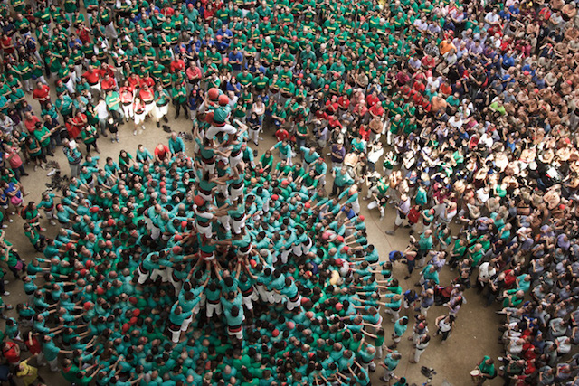 Human Towers Aerial Photos by David Oliete 7