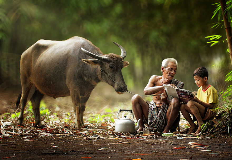 Life In Indonesian Villages Captured by Herman Damar 9
