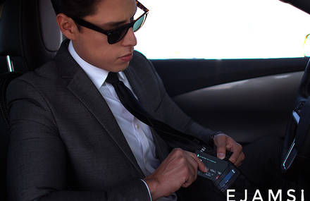 « Knot Your Average Tie » Sleek, Stylish Necktie + RFID Wallet