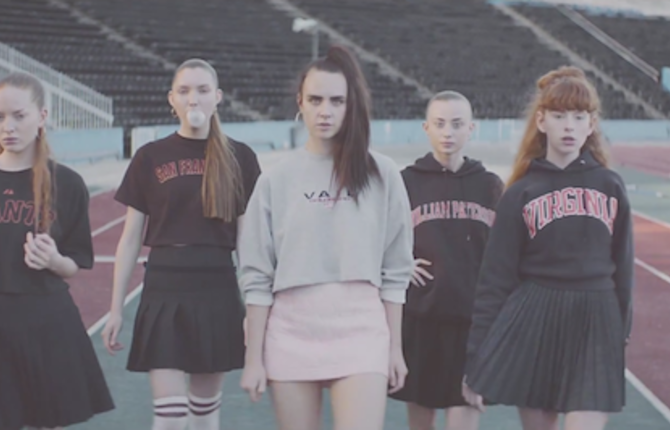 MØ – Walk This Way