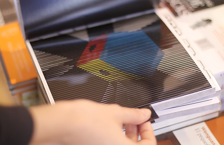 POP ON OP: an interactive real-time animation object-book