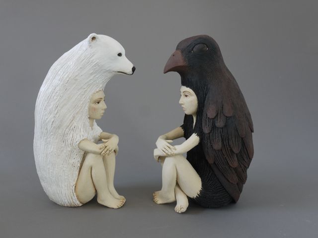 Representations of human figures on ceramic from the