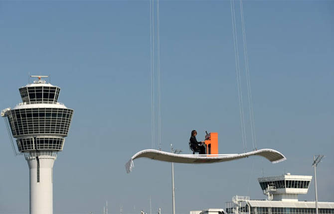 Flying Piano in Munich