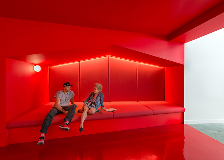 Inside Beats by Dre Office3