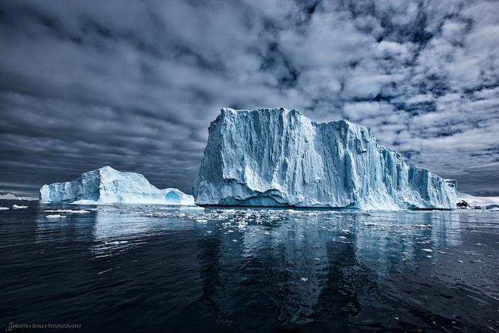 Monumental Icebergs