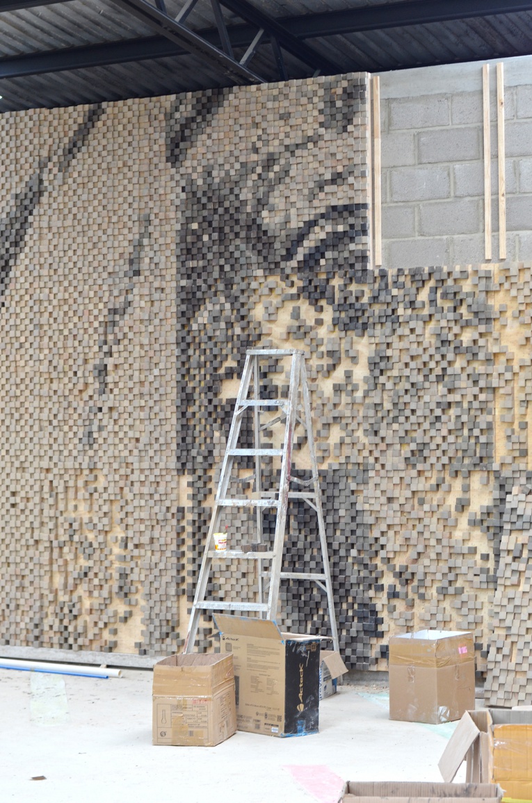 Horse Face made from 10800 Wooden Cubes9