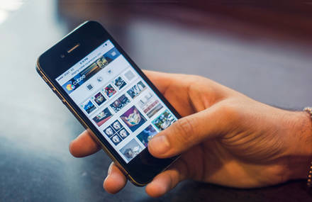 Cubee: The Illuminating Instagram Photo Cube