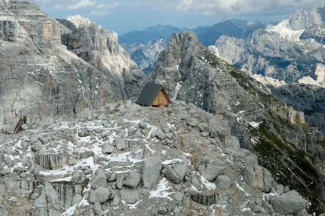 mountain-hut-house-0