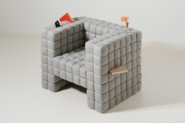 16 Lot in Sofa by Daisuke Motogi