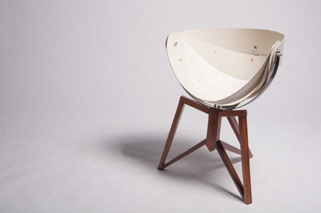 38 Globe Chair by Michiel van Gageldonk