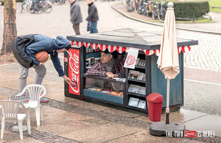 Coca-Cola Mini Kiosk