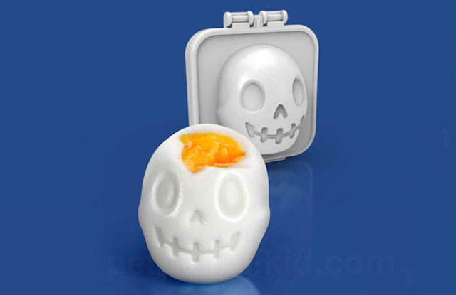 Mold Turning Eggs into Skulls-3
