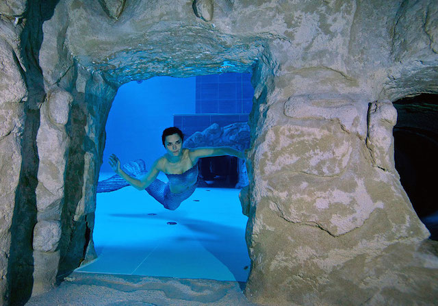 The World’s Deepest Pool-8