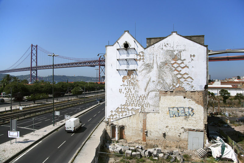 Vhils_dissection_exhibition_6