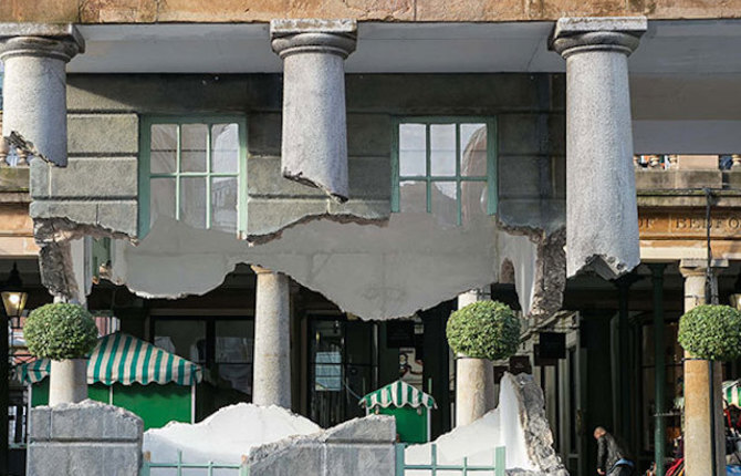 Facade Installation by Alex Chinneck