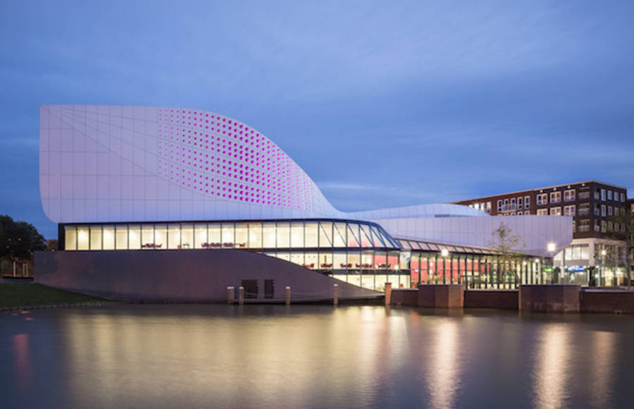 Theater De Stoep by UNStudio