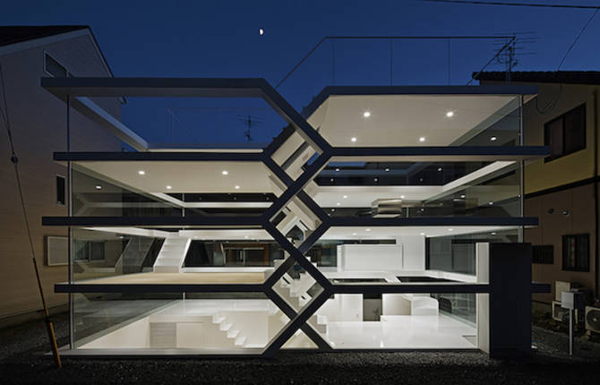 Transparent S-House Structure