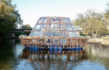 Floating Green House