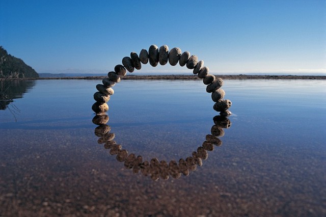 Circular Installations in Nature-4