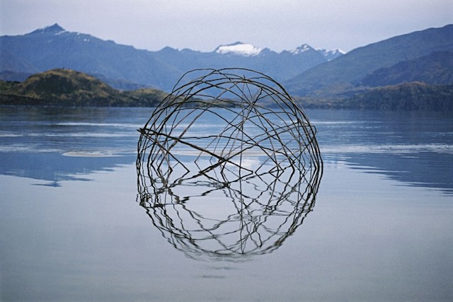 Circular Installations in Nature-9