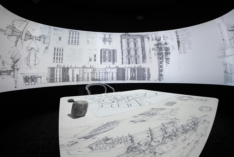 Gigantic Curved Screen Exhibition_2