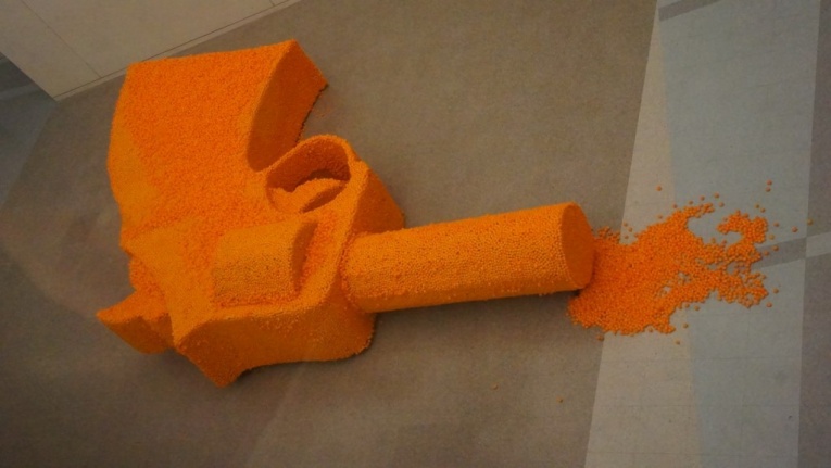 Gun Sculpture Made with Cheese Puffs_4