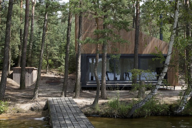 Panoramic Lake Cabin by FAM Architekti and Feilden Mawson