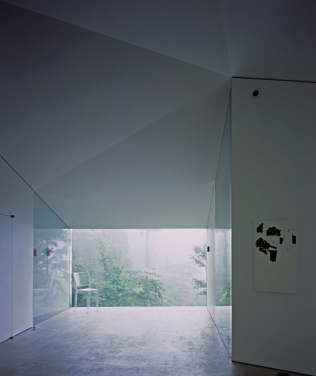 Polygonal White Pavilion-4