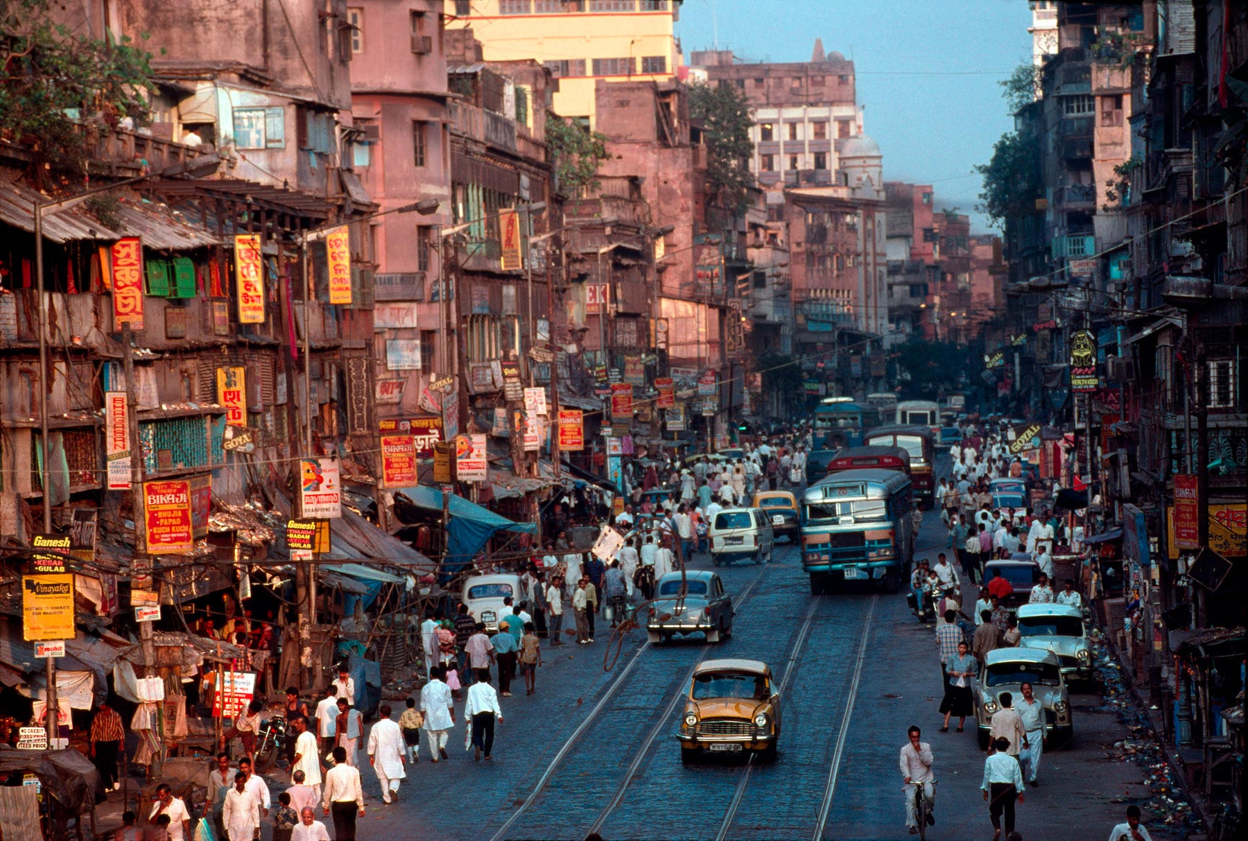 Street scene, Calcutta, India, 1996