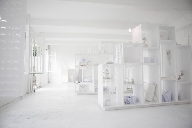 White Parisian Concept Store-2