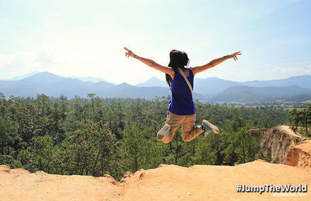 #JumpTheWorld : la série photo d’une grande voyageuse