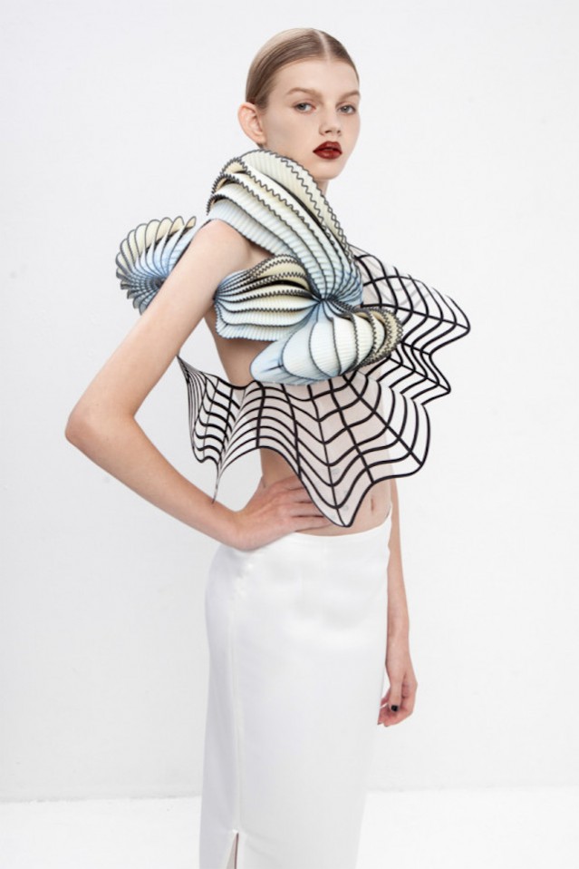 3D Printed Defect Clothes – Fubiz Media