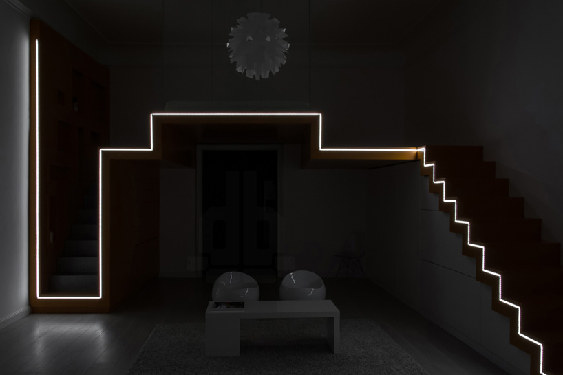 Bedroom Loft with Zigzagging light_1