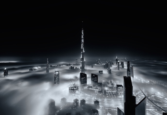 Fog Over Dubai Buildings Photography_3