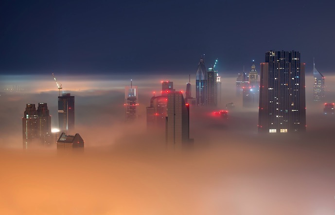 Fog Over Dubai Buildings Photography_7