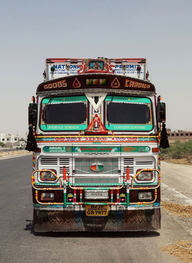 Indian Technicolor Trucks Photography-11