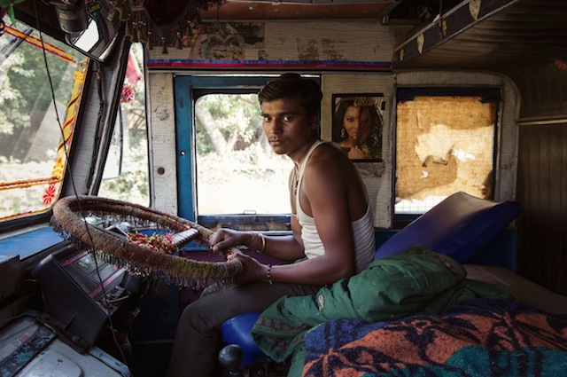 Indian Technicolor Trucks Photography-19