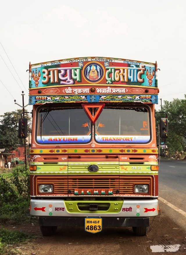 Indian Technicolor Trucks Photography-25