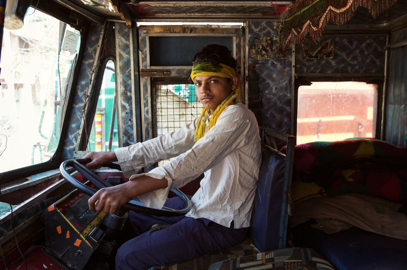 Indian Technicolor Trucks Photography-27
